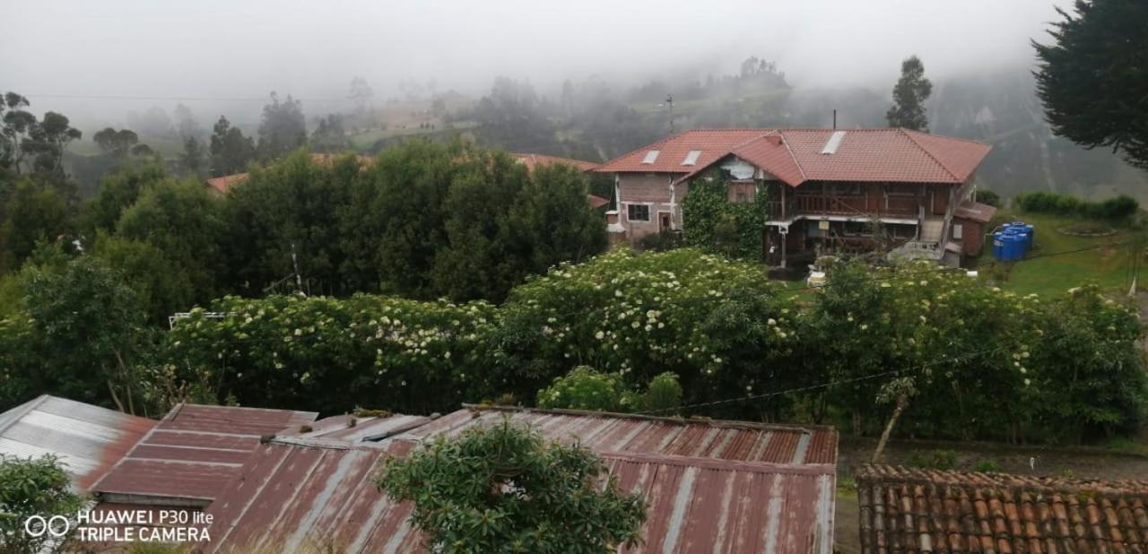 Hostal El Vaquero Chugchilán Εξωτερικό φωτογραφία